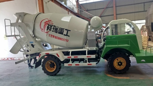 祥瑞重工自制3方搅拌车