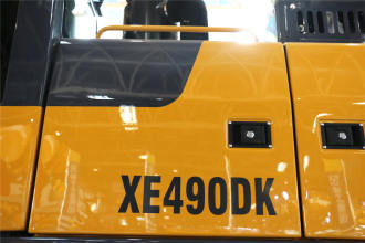 徐工XE490DK挖掘机高清图 - 外观