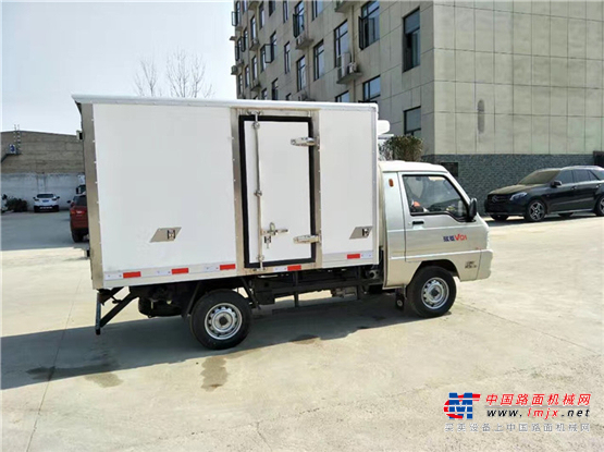程力箱长2.6米~2.9米福田驭菱冷藏车高清图 - 外观