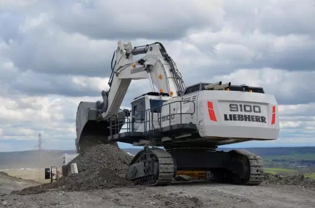 利勃海爾R 9100礦用挖掘機高清圖 - 外觀
