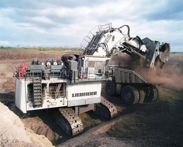 利勃海爾 R966B 挖掘機
