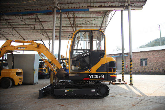 玉柴YC35-9挖掘機高清圖 - 外觀