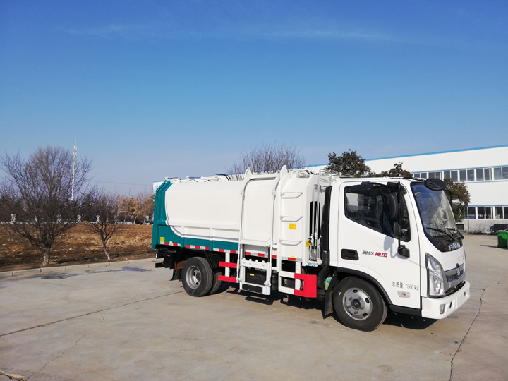 同辉汽车 QTH5046ZZZ 东风国六 7方侧装挂桶垃圾车