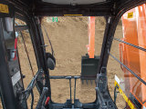 日立ZX70-5A挖掘机高清图 - 驾驶室