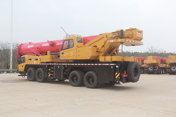 三一重工STC900T7汽車起重機高清圖 - 外觀
