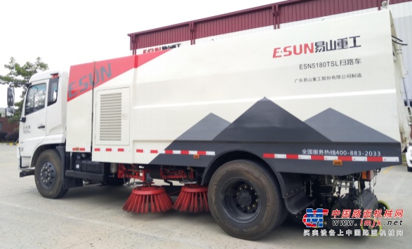 易山重工ESN5070TSLE67吨小型扫路车扫地车（厂家价，可低价出租）