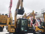 三一重工SY75C小型挖掘机高清图 - 2020宝马展实拍
