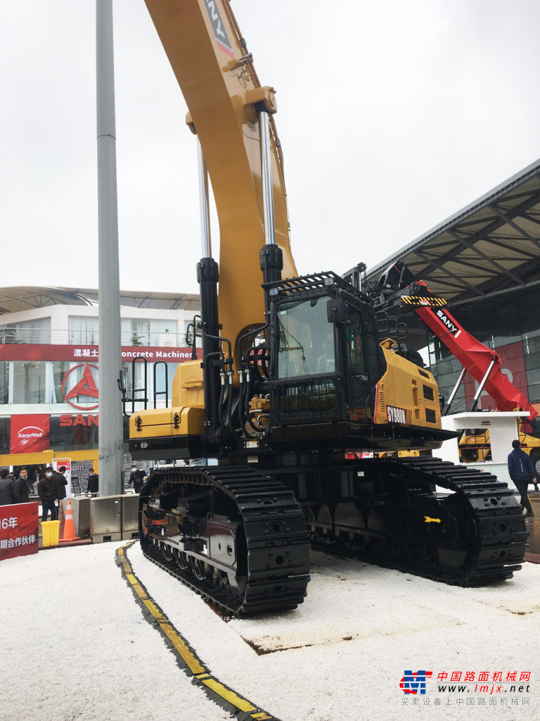 三一重工SY980H大型挖掘机高清图 - 2020宝马展实拍