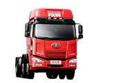 青島解放 J6M 6x2 牽引車(chē)