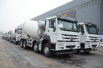 信瑞重工混凝土搅拌车搅拌运输车
