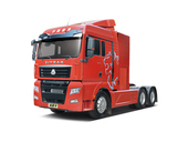 中國(guó)重汽 汕德卡C7H 6x4 新能源牽引車
