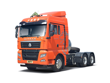 中国重汽汕德卡G7 6x4燃气牵引车