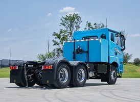 三一重工 SYM42503SWBEV 江山6X4 282平顶复合版充电电动牵引车高清图 - 外观