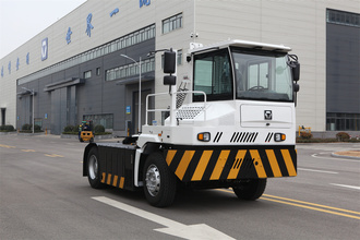 徐工 XPT75E 純電動港口牽引車高清圖 - 外觀