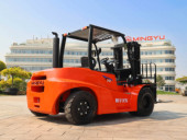 明宇重工 7T 內(nèi)燃叉車