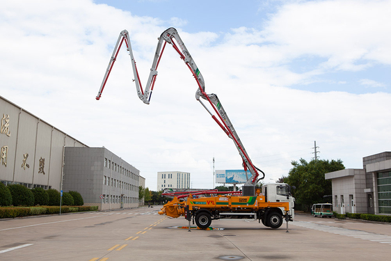 徐工 HB33V（徐汽） 燃油泵車高清圖 - 外觀