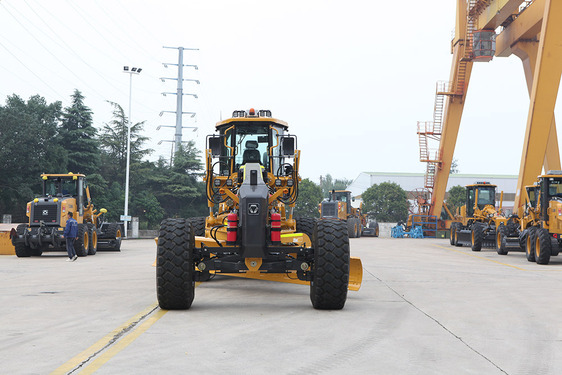 徐工 GR3505TIV 礦用平地機高清圖 - 外觀