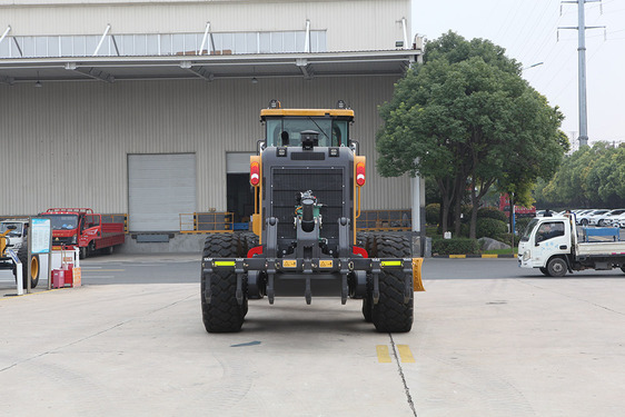 徐工 GR3505TIV 礦用平地機高清圖 - 外觀