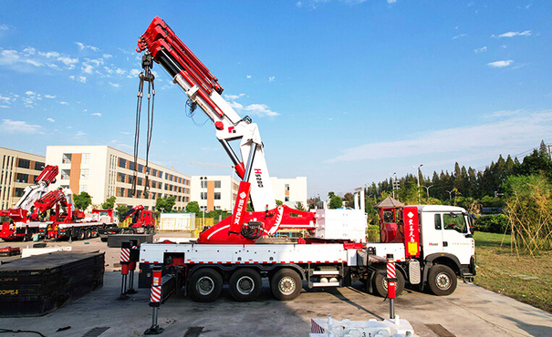 宏昌天馬 H5280 大噸位汽車起重機高清圖 - 外觀