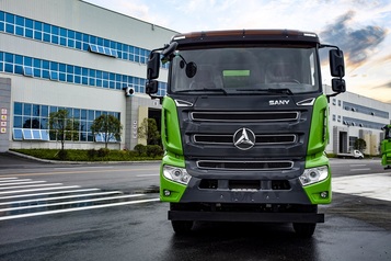 三一重工 SYM3310ZZX1F 一号工程-8×4城建渣土自卸车高清图 - 外观