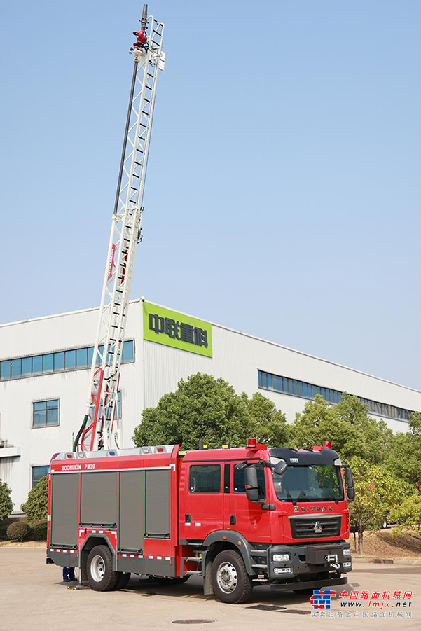 中联重科 ZLF5190GXFPM50 多功能主战消防车高清图 - 外观