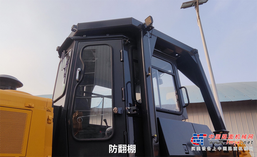 海推 HD22 推土机