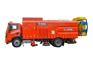 徐工 XLQ305E 新能源路面清扫车