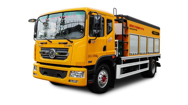 美通重机 LMZ5182TYHB 储料式路面养护车