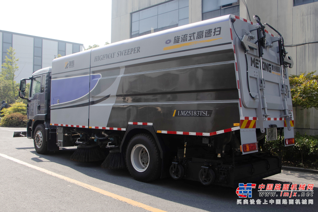 美通重机 LMZ5183TSL 高速清扫车高清图 - 外观