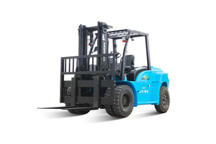 英轩重工 GW70 电动叉车