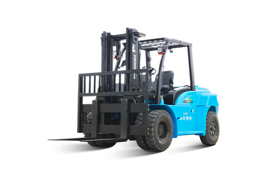 英轩重工 GW70 电动叉车